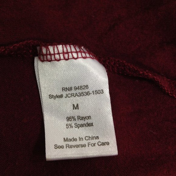 JanetChung Maroon Tee Size Medium - Picture 4 of 5